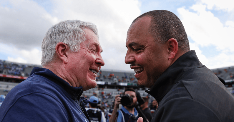 Mack Brown Tony Elliott