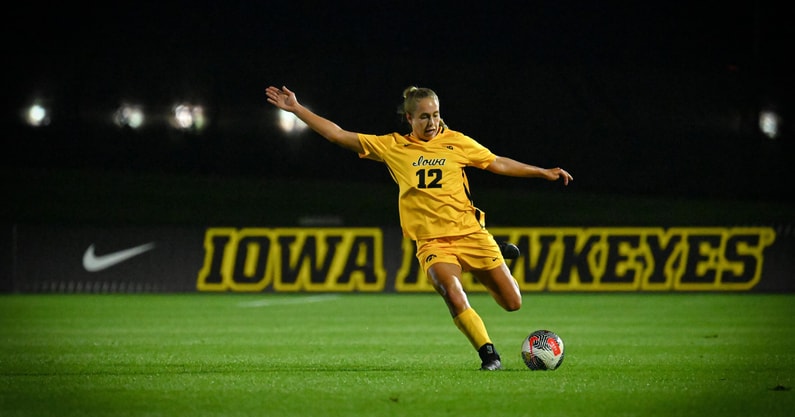 Iowa midfielder Lauren Geczik against Nebraska. (Photo by Dennis Scheidt)