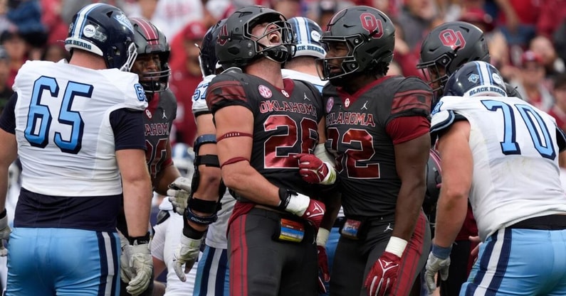 OU linebacker Danny Stutsman named a Butkus Award semifinalist