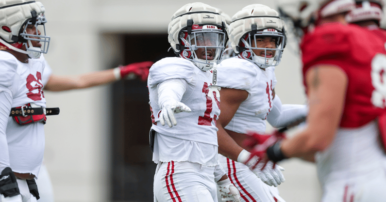 Alabama LB Justin Jefferson