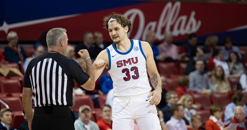 smu-basketball-injury-update-matt-cross-getting-therapy-for-back-injury