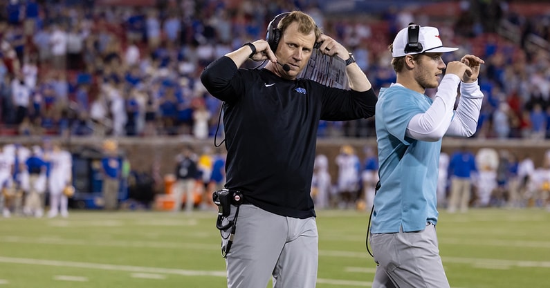 rhett-lashlee-checks-in-on-4-star-qb-commit-ty-hawkins-dishes-out-smu-offer