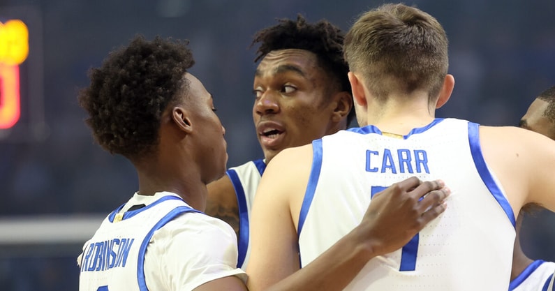 Kentucky's Andrew Carr, Jaxson Robinson, Amari Williams, Lamont Butler, and Otega Oweh huddle before tipoff - Dr. Michael Huang, Kentucky Sports Radio