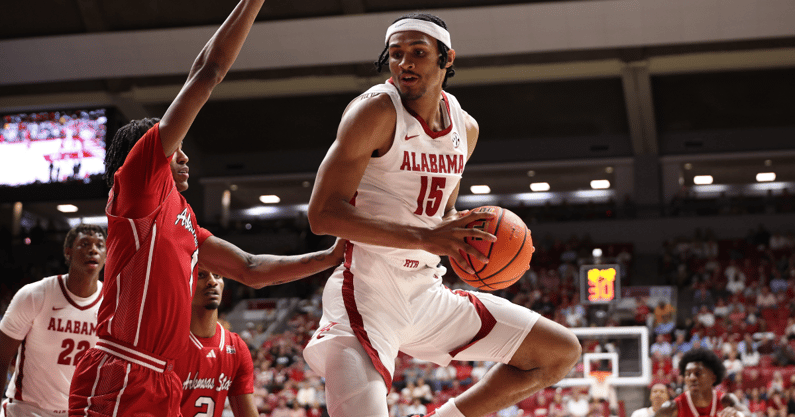 Alabama forward Jarin Stevenson