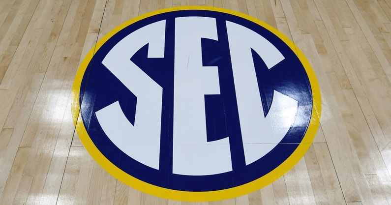 HawkeyeReport predicts Kentucky to land a highly-rated '26 recruit.