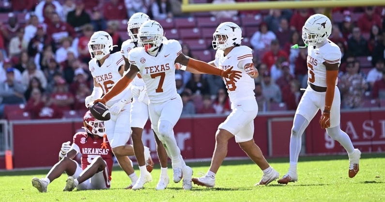 Jahdae Barron fumble copy