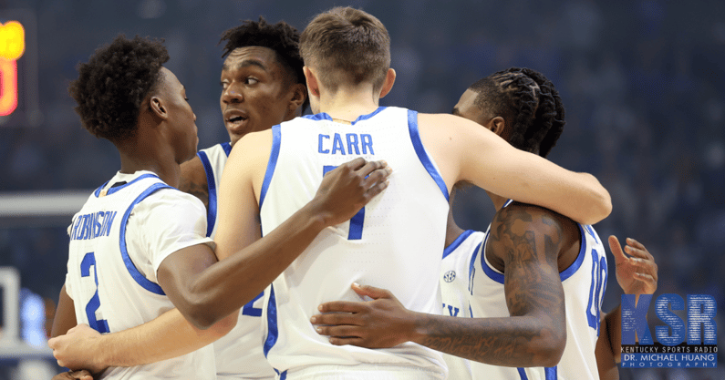Kentucky's Andrew Carr, Jaxson Robinson, Amari Williams, Lamont Butler, and Otega Oweh huddle before tipoff - Dr. Michael Huang, Kentucky Sports Radio