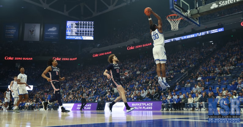 Kentucky's Otega Oweh dunks the ball vs. Jackson State - Dr. Michael Huang, Kentucky Sports Radio