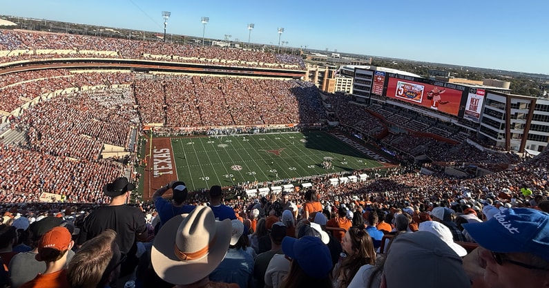 texas-kentucky-stadium