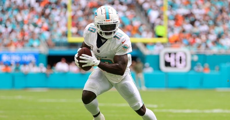 Tyreek Hill (2)