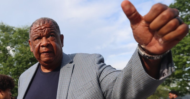 Kentucky assistant coach Vince Marrow at the Cat Walk, via Dr. Michael Huang, KSR
