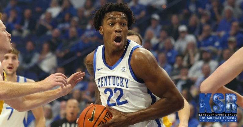 Kentucky center Amari Williams - Dr. Michael Huang, Kentucky Sports Radio