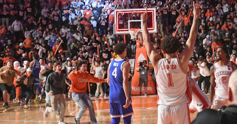 Dec 3, 2024; Clemson, South Carolina, USA; Clemson celebrates a 70-66 win over Kentucky at Littlejohn Coliseum. Mandatory Credit: Ken Ruinard/USA TODAY Network via Imagn Images