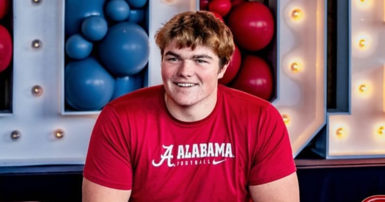 Jackson Lloyd signs with Alabama