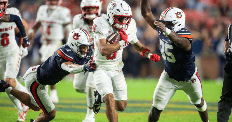 New Mexico Lobos running back Eli Sanders (6) runs the ball as Auburn Tigers take on New Mexico Lobos at Jordan-Hare Stadium in Auburn, Ala., on Saturday, Sept. 14, 2024.