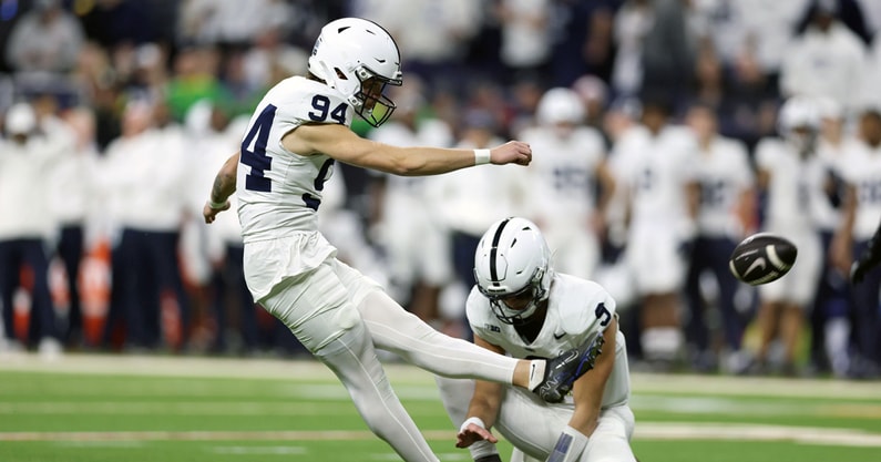 Penn State Nittany Lions place kicker Ryan Barker (94) kicks a point after try against the Oregon Ducks during the second quarter in the 2024 Big Ten Championship game at Lucas Oil Stadium. (Mandatory Credit: Jordan Prather-Imagn Images)
