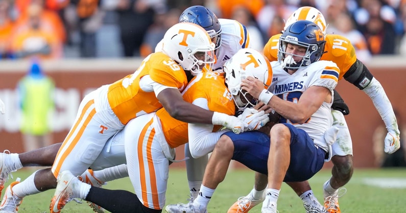 Syndication: The Knoxville News-Sentinel