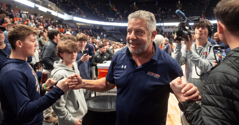 Bruce Pearl (Photo by USA Today)