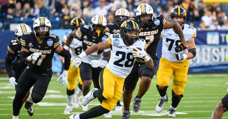 Kamari Moulton