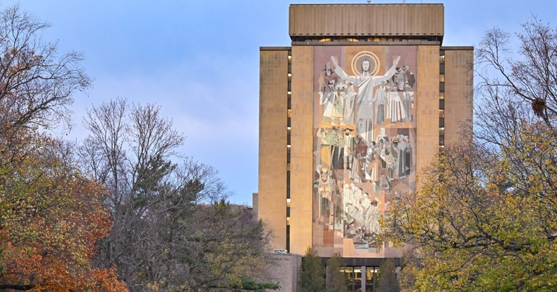 Notre Dame, Touchdown Jesus