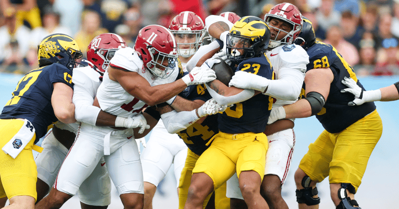 Alabama LB Jihaad Campbell and DL Tim Smith