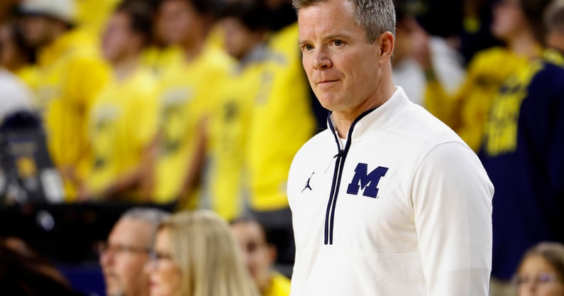 Michigan Wolverines head coach Dusty May led U-M to a huge win over Purdue.  Mandatory Credit: Rick Osentoski-Imagn Images