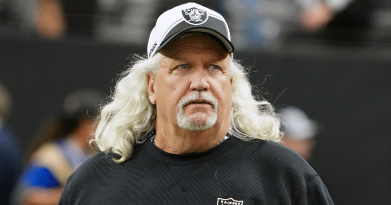 Las Vegas Raiders senior defensive assistant coach Rob Ryan watches the game against the Kansas City Chiefs Allegiant Stadium