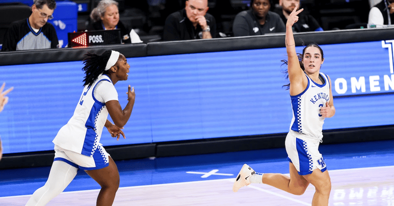 Saniah Tyler (left) and Georgia Amoore - Camryn Williams, UK Athletics