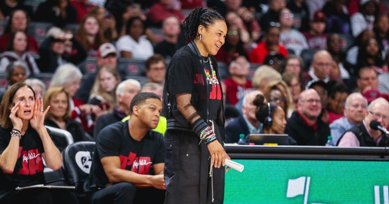 Dawn Staley (Katie Dugan/Gamecock Central)