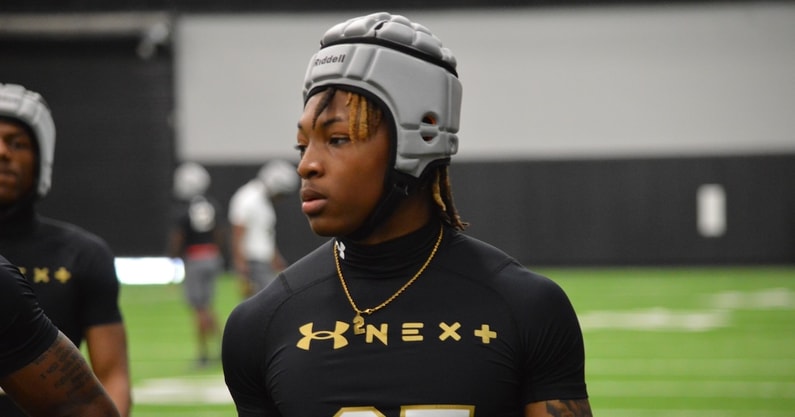 ole-miss-recruiting-intel-under-armour-dallas-standouts-planning-oxford-visits