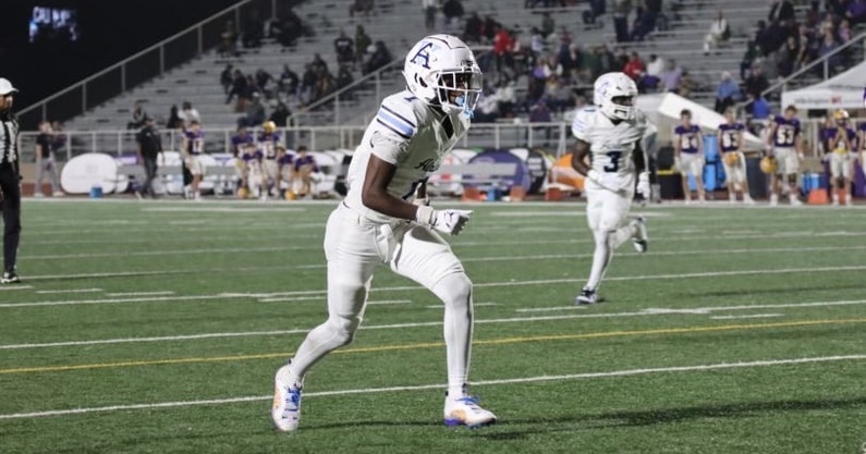 Airline High's Kenny Darby led the state of Louisiana in receiving yards this past season (Photo: On3)