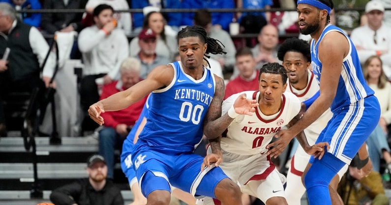 Feb 22, 2025; Tuscaloosa, AL, USA; Alabama guard Labaron Philon (0) tries to get the ball away from Kentucky guard Otega Oweh (0) at Coleman Coliseum. Alabama defeated Kentucky 96-83. Mandatory Credit: Gary Cosby Jr.-Tuscaloosa News