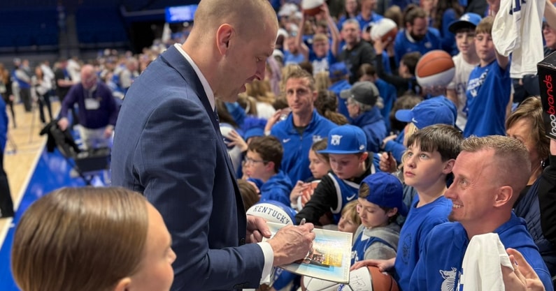 Mark Pope hangs out with BBN after Kentucky's win over LSU