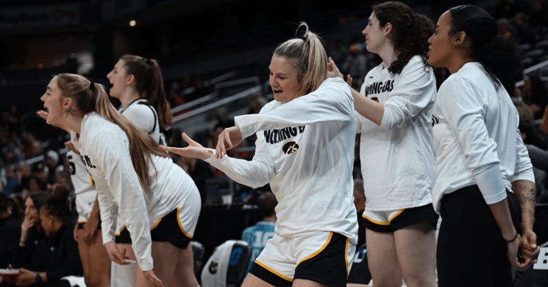 Iowa guard Callie Levin reacts to a basket by the Hawkeyes at the Big Ten Tournament. (Photo by Dennis Scheidt)