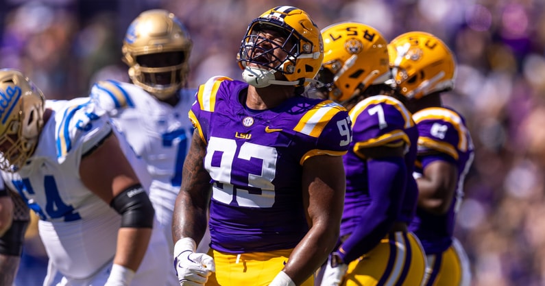 NCAA Football: UCLA at Louisiana State
