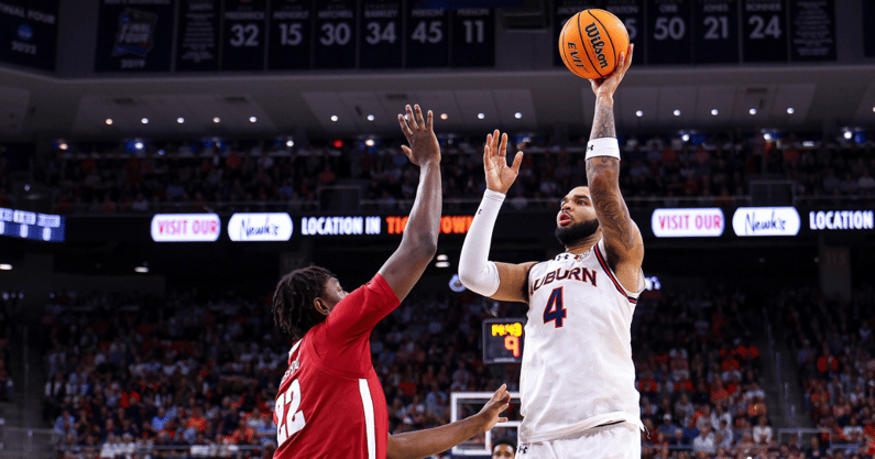 Johni Broome (Photo by Auburn Athletics)