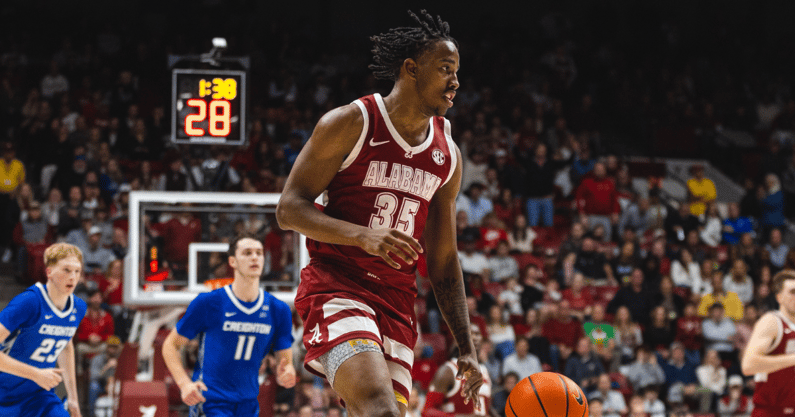 Alabama forward Derrion Reid