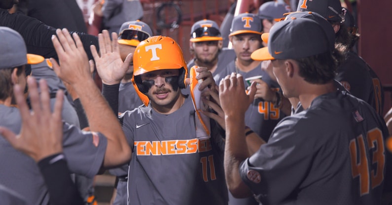 Andrew Fischer. Credit: UT Athletics (Caleb Griffin)