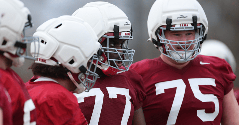 Alabama OL Jaeden Roberts and Wilkin Formby