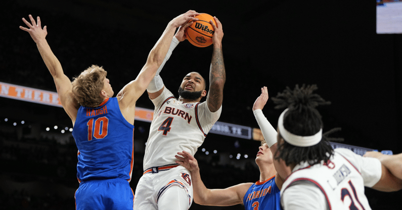 Johni Broome (Photo by USA Today)