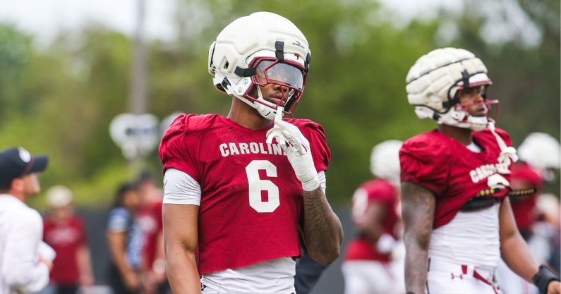 south carolina gamecocks edge dylan stewart