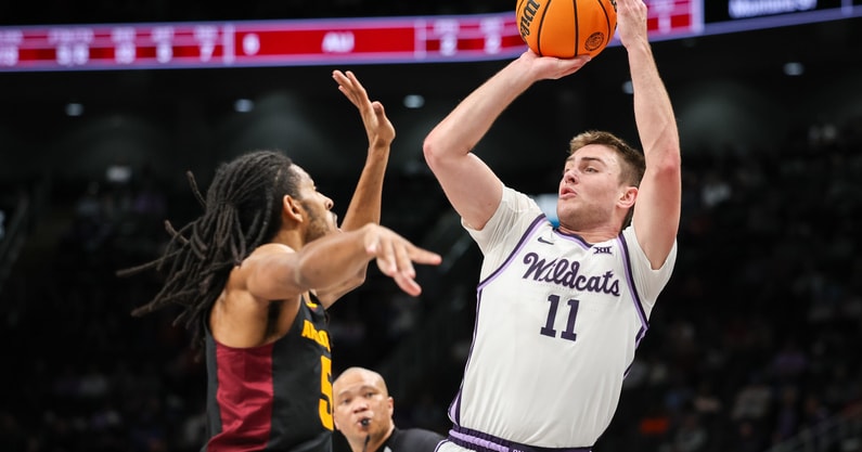 Kansas State transfer guard Brendan Hausen attempts a shot against Arizona State. (Photo by William Purnell-Imagn Images)