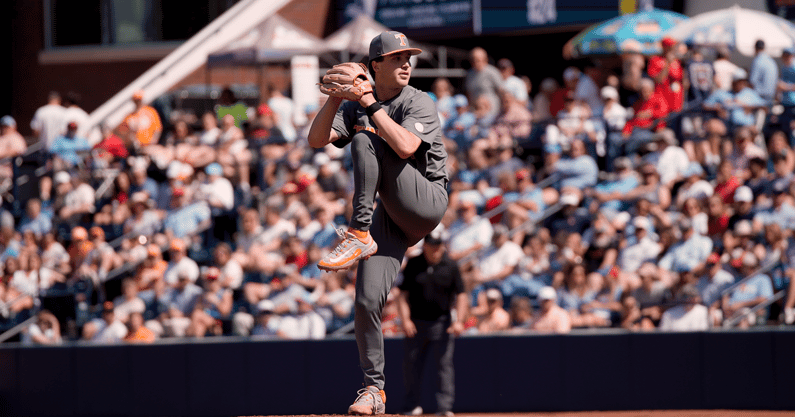 Brayden Krenzel. Credit: UT Athletics/Caleb Griffin
