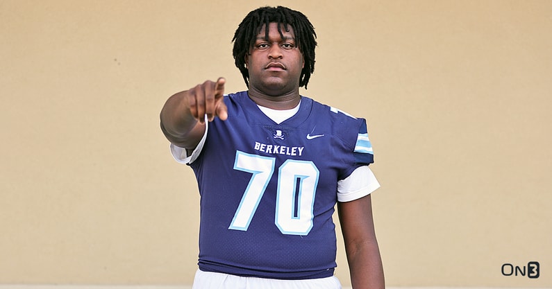 4-star-ot-johnnie-jones-can-see-himself-at-ole-miss-help-rebels-compete-for-national-championships