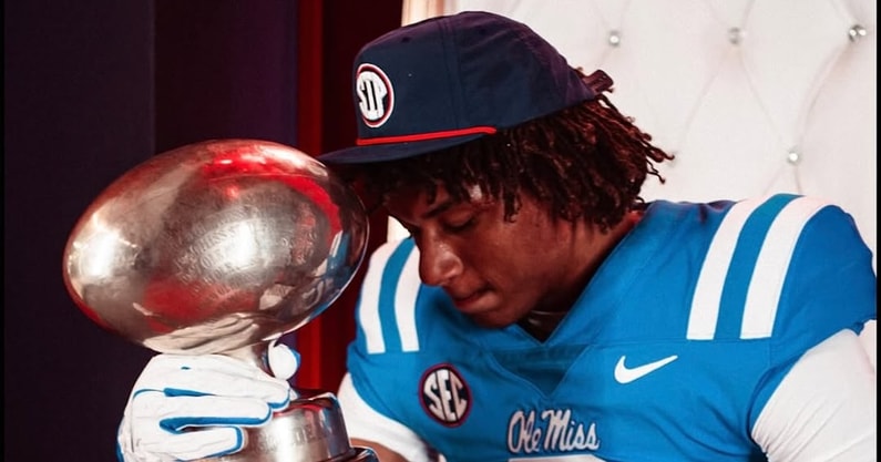 ole-miss-recruiting-buzz-after-double-decker-official-visit-weekend