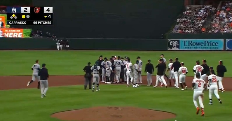 Yankees, Orioles benches clear
