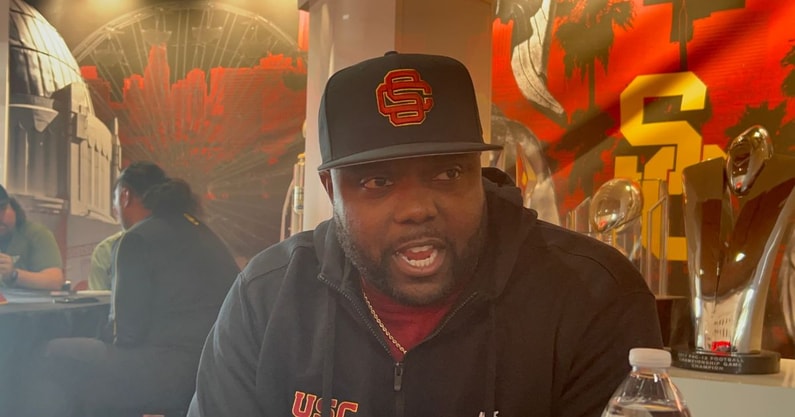 USC Defensive Line Coach Eric Henderson