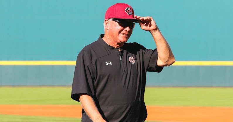 Paul Mainieri announces retirement from South Carolina