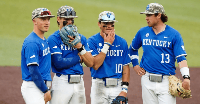 Disastrous-week-Kentucky-back-near-Tournament-bubble