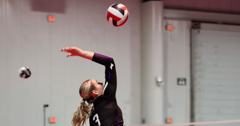 Nebraska volleyball Kenna Cogill (1)